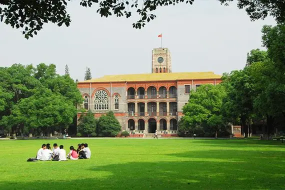 上海闵行职业技术学院2024年在江西录取分数线、对应位次（附近几年最低录取分数线及位次排名）